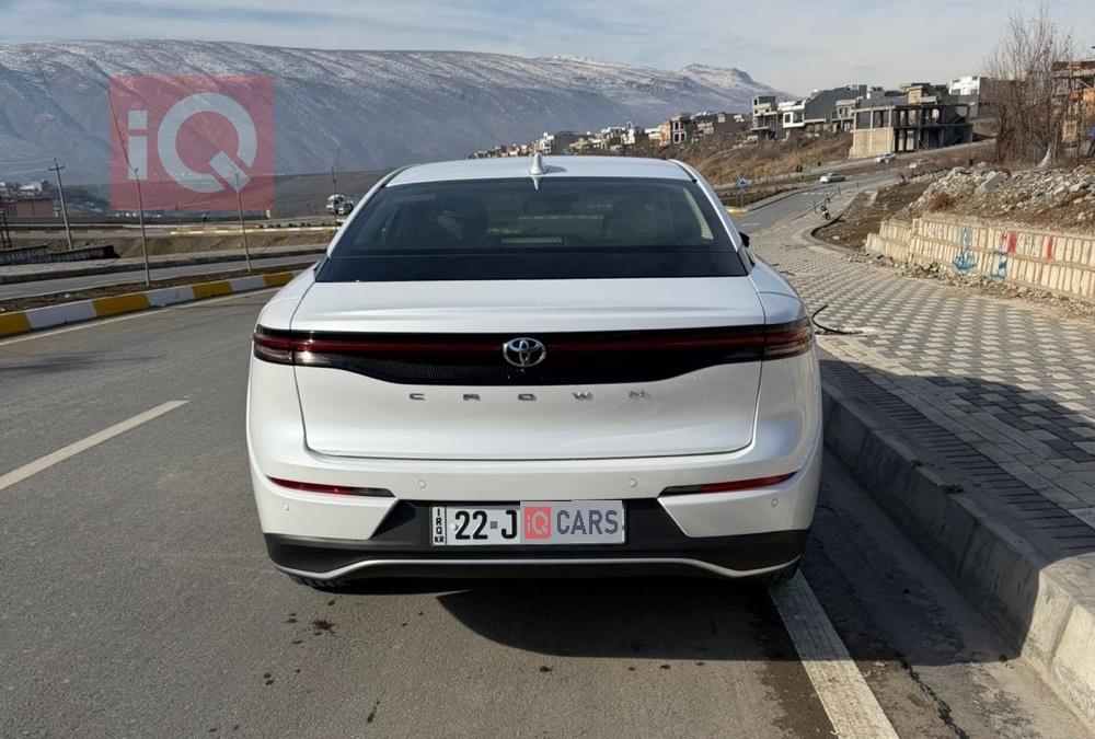 تۆیۆتا کراون